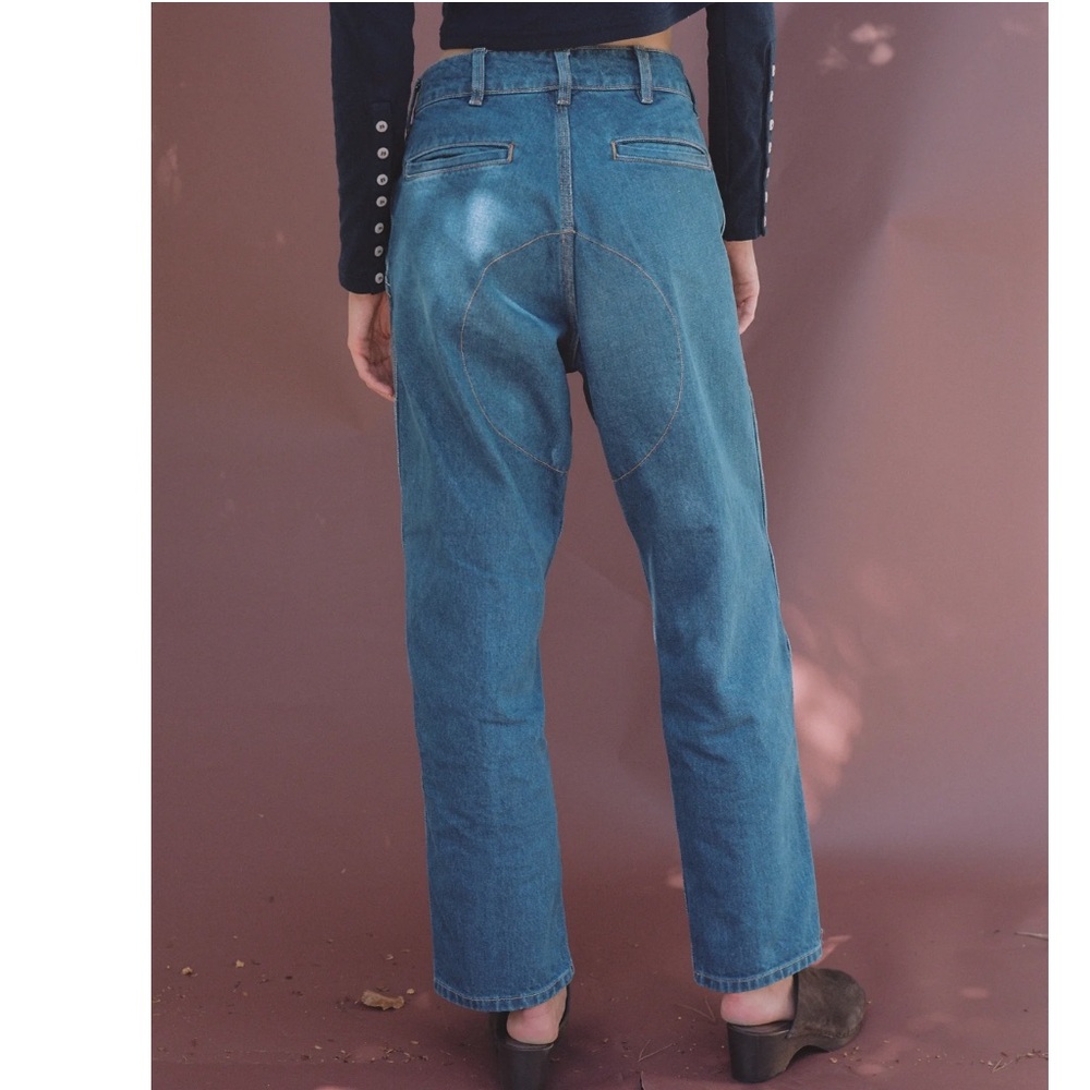 Emma Rothkopf Jeans Hunting Cross Front in Blue Timp Denim - Picture 3 of 10